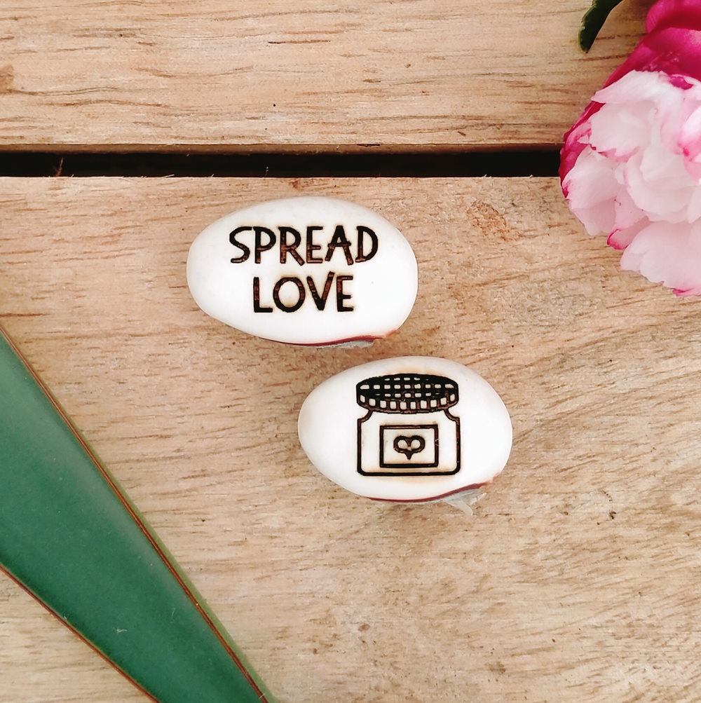 spread love gift